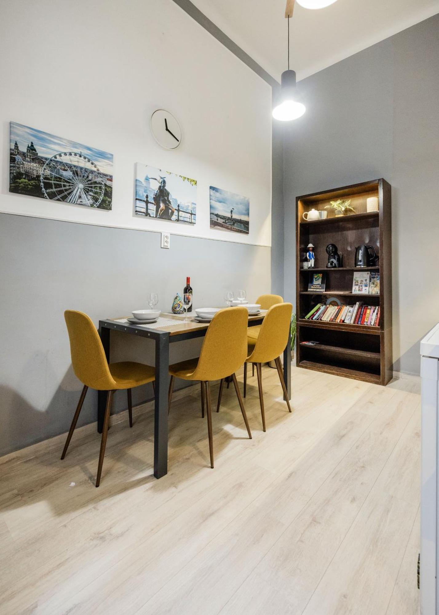 부다페스트 Urban Tranquillity By The Main Shopping Street 아파트 외부 사진